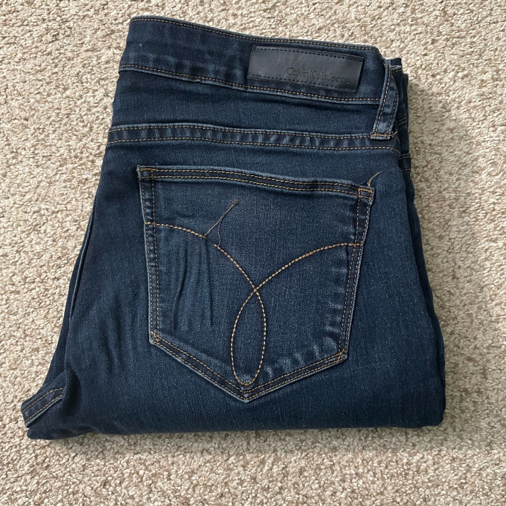 Calvin Klein Women’s High-waist straight-leg jeans 27*32